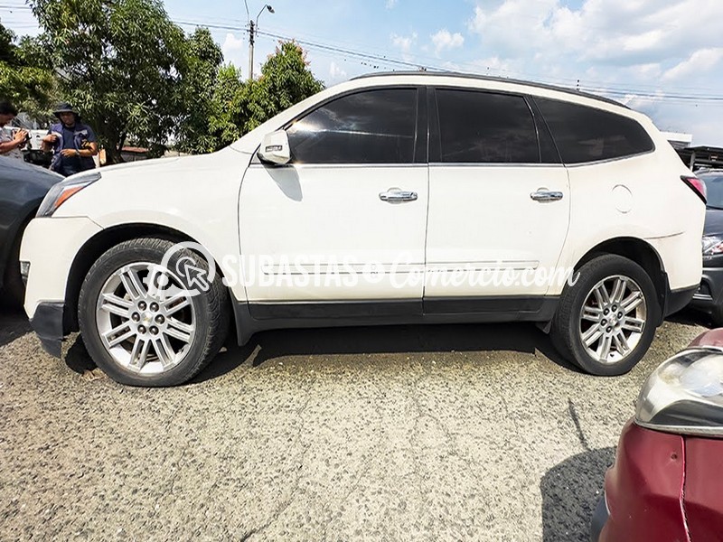 3.Carro copia.JPG
